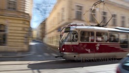 Zadání úkolu: Sledovaný pohyb. Tramvaj.